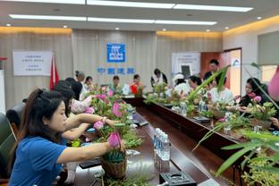 不休息！杜兰特打满首节12分钟 13中8轰下19分